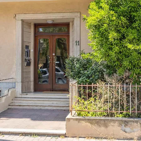 Femi Blue Apartament *